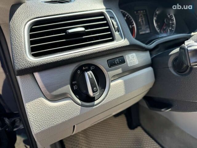 Фольксваген Пассат, об'ємом двигуна 2 л та пробігом 284 тис. км за 10990 $, фото 17 на Automoto.ua