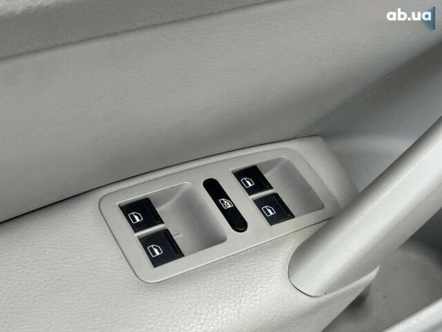 Фольксваген Пассат, об'ємом двигуна 0 л та пробігом 141 тис. км за 10990 $, фото 17 на Automoto.ua