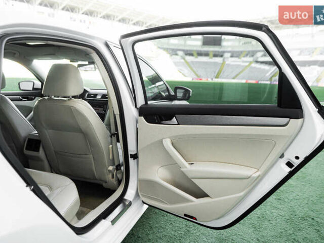 Фольксваген Пассат, объемом двигателя 1.8 л и пробегом 184 тыс. км за 10500 $, фото 39 на Automoto.ua