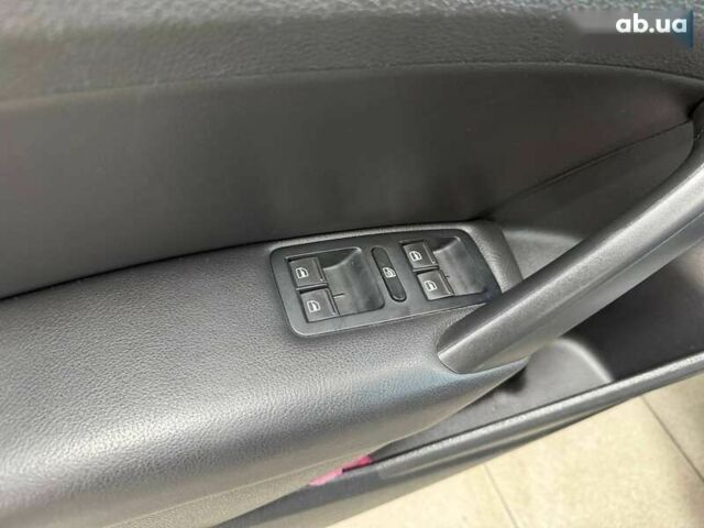 Фольксваген Пассат, объемом двигателя 1.8 л и пробегом 186 тыс. км за 9790 $, фото 16 на Automoto.ua