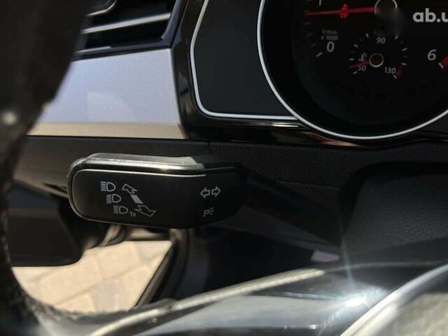 Фольксваген Пассат, об'ємом двигуна 1.6 л та пробігом 234 тис. км за 13990 $, фото 21 на Automoto.ua