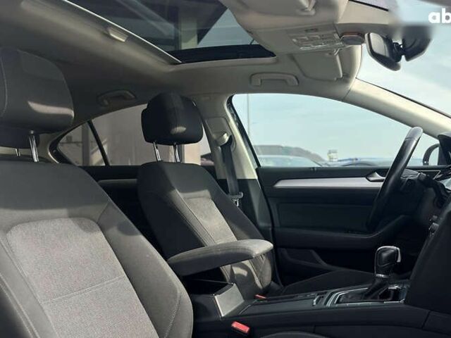 Фольксваген Пассат, объемом двигателя 2 л и пробегом 230 тыс. км за 16800 $, фото 18 на Automoto.ua