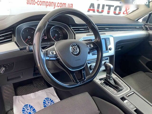 Фольксваген Пассат, об'ємом двигуна 2 л та пробігом 170 тис. км за 15950 $, фото 5 на Automoto.ua