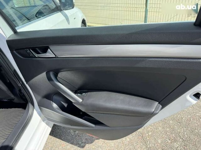 Фольксваген Пассат, об'ємом двигуна 1.8 л та пробігом 102 тис. км за 12990 $, фото 29 на Automoto.ua