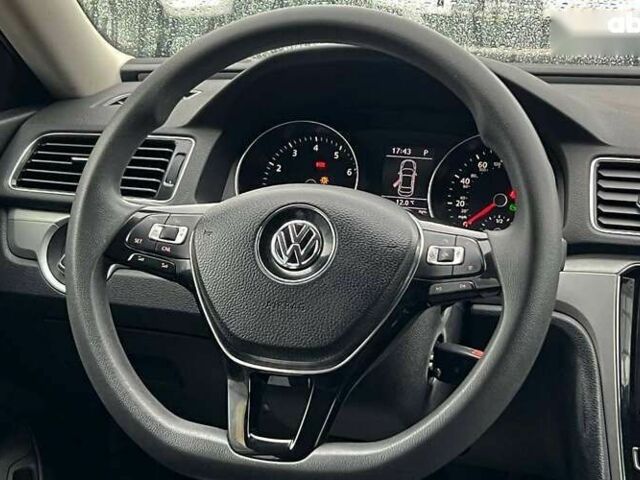 Фольксваген Пассат, объемом двигателя 1.8 л и пробегом 128 тыс. км за 10800 $, фото 9 на Automoto.ua