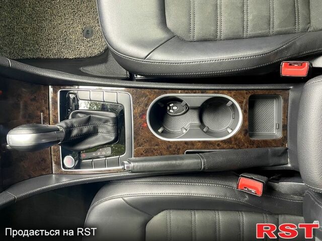 Фольксваген Пассат, об'ємом двигуна 2 л та пробігом 234 тис. км за 13600 $, фото 5 на Automoto.ua