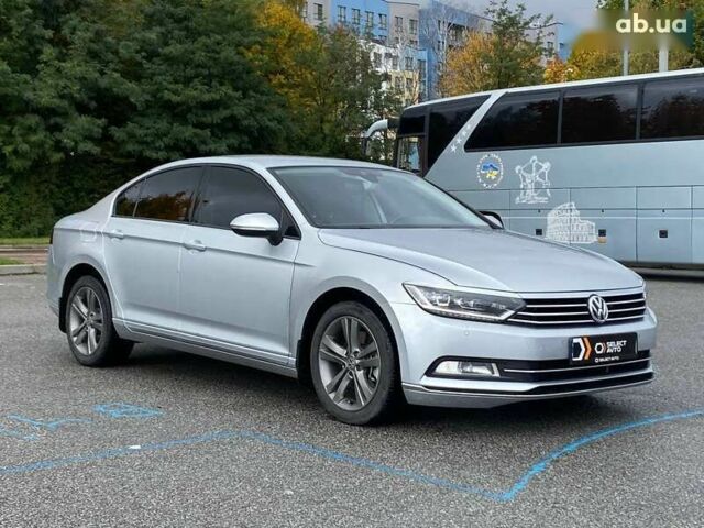 Фольксваген Пассат, объемом двигателя 1.6 л и пробегом 268 тыс. км за 13490 $, фото 4 на Automoto.ua