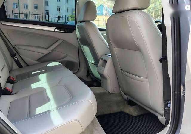 Фольксваген Пассат, об'ємом двигуна 1.8 л та пробігом 177 тис. км за 9500 $, фото 10 на Automoto.ua