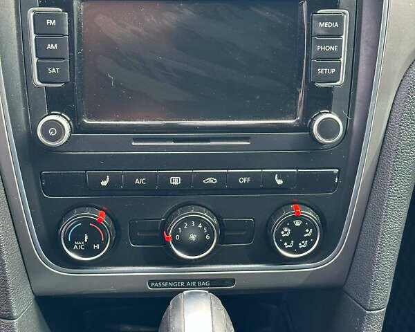 Фольксваген Пассат, объемом двигателя 1.8 л и пробегом 107 тыс. км за 11700 $, фото 17 на Automoto.ua