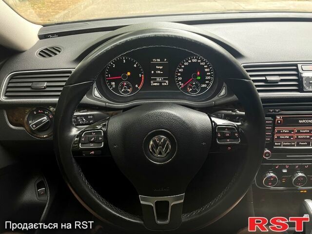 Фольксваген Пассат, об'ємом двигуна 2 л та пробігом 234 тис. км за 13600 $, фото 6 на Automoto.ua