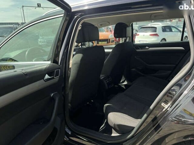 Фольксваген Пассат, об'ємом двигуна 1.6 л та пробігом 234 тис. км за 13990 $, фото 15 на Automoto.ua