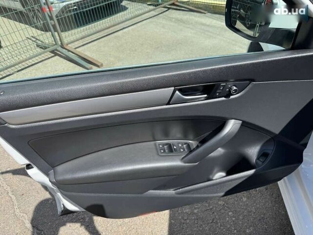 Фольксваген Пассат, об'ємом двигуна 1.8 л та пробігом 102 тис. км за 12990 $, фото 16 на Automoto.ua