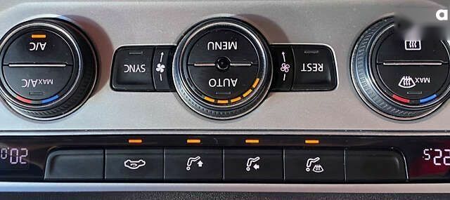 Фольксваген Пассат, об'ємом двигуна 2 л та пробігом 170 тис. км за 15950 $, фото 17 на Automoto.ua