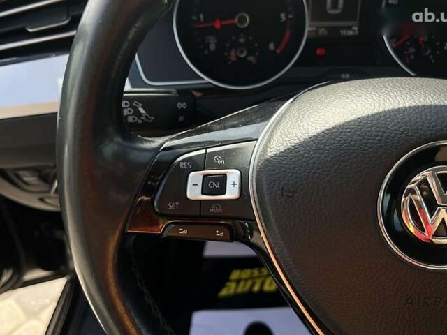 Фольксваген Пассат, объемом двигателя 1.6 л и пробегом 234 тыс. км за 13990 $, фото 19 на Automoto.ua