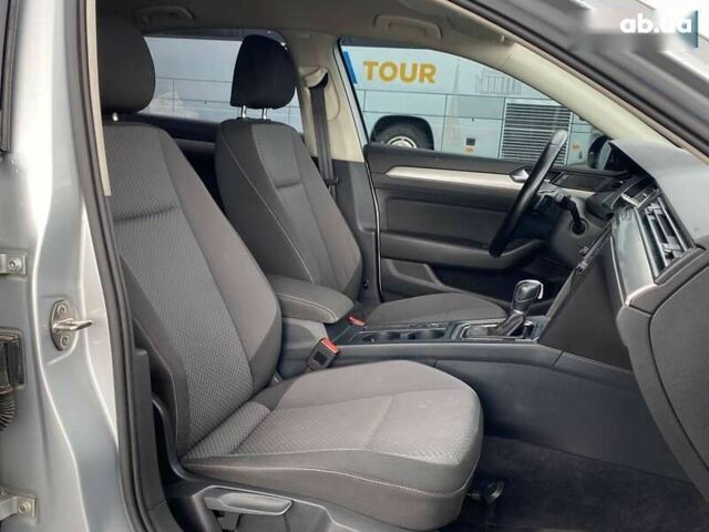 Фольксваген Пассат, объемом двигателя 1.6 л и пробегом 268 тыс. км за 13490 $, фото 18 на Automoto.ua