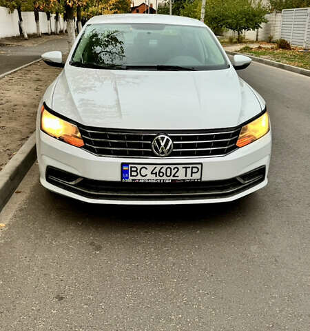 Фольксваген Пассат, объемом двигателя 1.8 л и пробегом 219 тыс. км за 12000 $, фото 6 на Automoto.ua