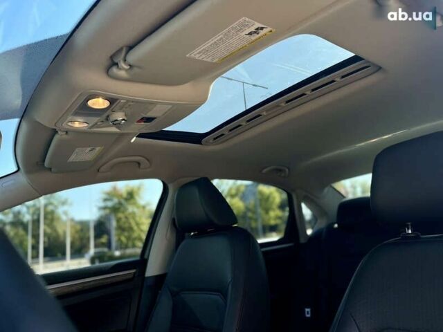 Фольксваген Пассат, объемом двигателя 1.8 л и пробегом 229 тыс. км за 12900 $, фото 27 на Automoto.ua