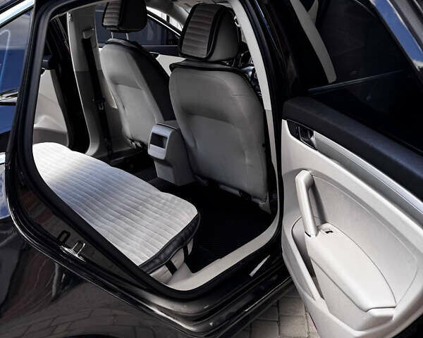 Фольксваген Пассат, объемом двигателя 1.8 л и пробегом 210 тыс. км за 11000 $, фото 12 на Automoto.ua