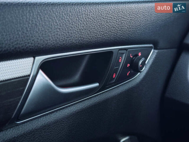 Фольксваген Пассат, об'ємом двигуна 1.8 л та пробігом 106 тис. км за 16800 $, фото 24 на Automoto.ua