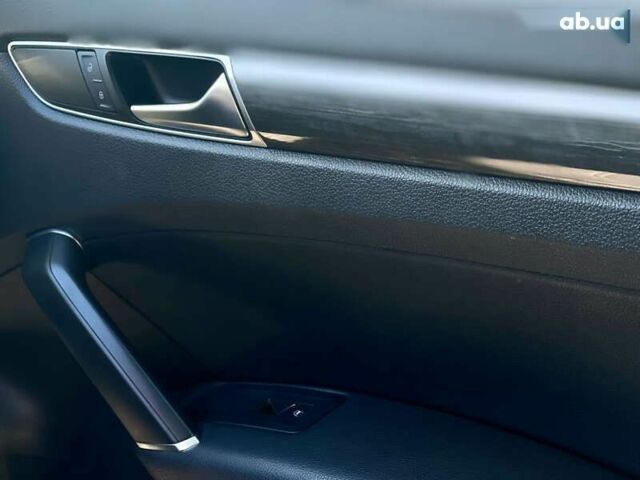 Фольксваген Пассат, объемом двигателя 1.8 л и пробегом 229 тыс. км за 12900 $, фото 20 на Automoto.ua