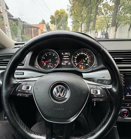 Фольксваген Пассат, объемом двигателя 1.8 л и пробегом 219 тыс. км за 12000 $, фото 10 на Automoto.ua