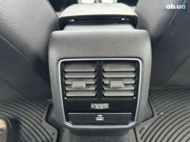 Фольксваген Пассат, объемом двигателя 1.8 л и пробегом 209 тыс. км за 12490 $, фото 28 на Automoto.ua