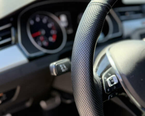 Фольксваген Пассат, объемом двигателя 1.8 л и пробегом 161 тыс. км за 17100 $, фото 12 на Automoto.ua