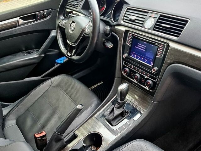 Фольксваген Пассат, объемом двигателя 1.8 л и пробегом 156 тыс. км за 10990 $, фото 10 на Automoto.ua