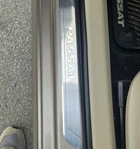 Фольксваген Пассат, объемом двигателя 3.6 л и пробегом 203 тыс. км за 15000 $, фото 24 на Automoto.ua