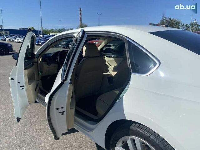 Фольксваген Пассат, объемом двигателя 0 л и пробегом 125 тыс. км за 14900 $, фото 12 на Automoto.ua