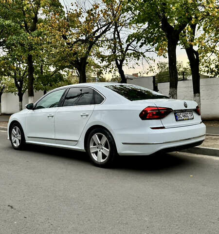 Фольксваген Пассат, объемом двигателя 1.8 л и пробегом 219 тыс. км за 12000 $, фото 4 на Automoto.ua