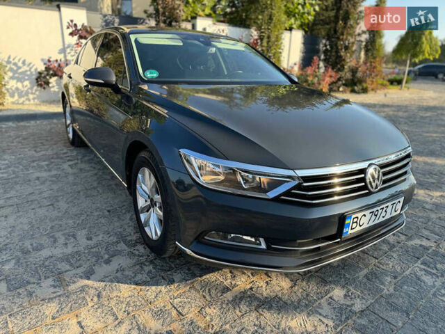 Фольксваген Пассат, объемом двигателя 1.6 л и пробегом 235 тыс. км за 15500 $, фото 1 на Automoto.ua