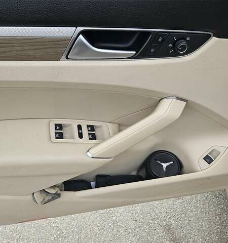 Фольксваген Пассат, объемом двигателя 3.6 л и пробегом 203 тыс. км за 15000 $, фото 12 на Automoto.ua