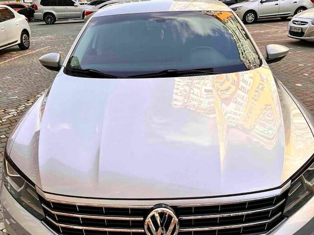 Фольксваген Пассат, объемом двигателя 1.8 л и пробегом 198 тыс. км за 14000 $, фото 1 на Automoto.ua