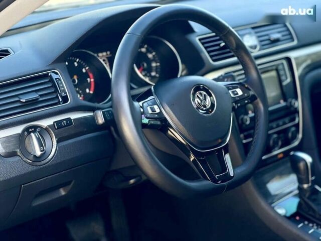Фольксваген Пассат, объемом двигателя 1.8 л и пробегом 229 тыс. км за 12900 $, фото 15 на Automoto.ua
