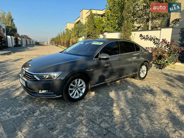 Фольксваген Пассат, объемом двигателя 1.6 л и пробегом 235 тыс. км за 15500 $, фото 23 на Automoto.ua