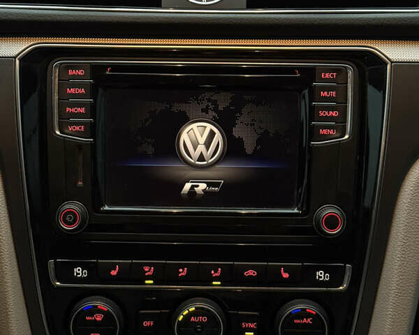 Фольксваген Пассат, об'ємом двигуна 1.8 л та пробігом 189 тис. км за 12800 $, фото 52 на Automoto.ua