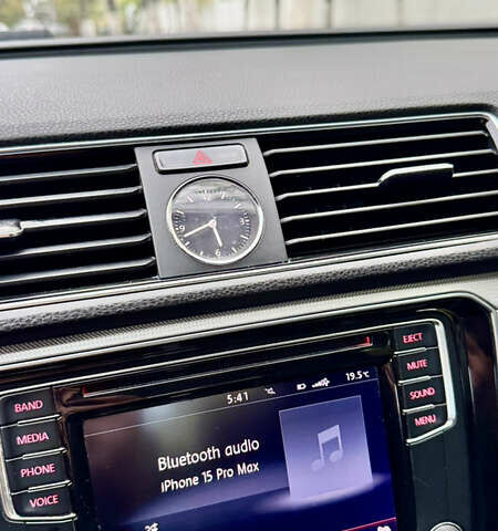 Фольксваген Пассат, объемом двигателя 1.8 л и пробегом 219 тыс. км за 12000 $, фото 12 на Automoto.ua