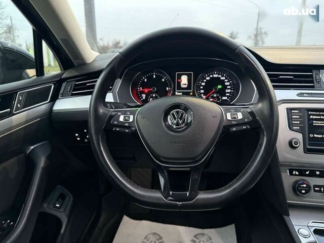 Фольксваген Пассат, объемом двигателя 2 л и пробегом 299 тыс. км за 14999 $, фото 14 на Automoto.ua