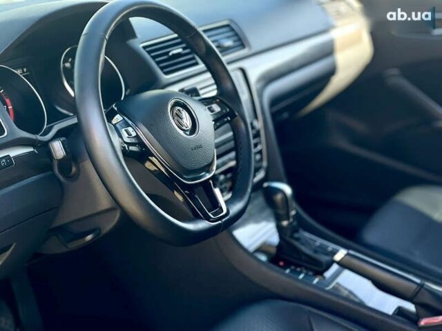 Фольксваген Пассат, объемом двигателя 1.8 л и пробегом 229 тыс. км за 12900 $, фото 13 на Automoto.ua