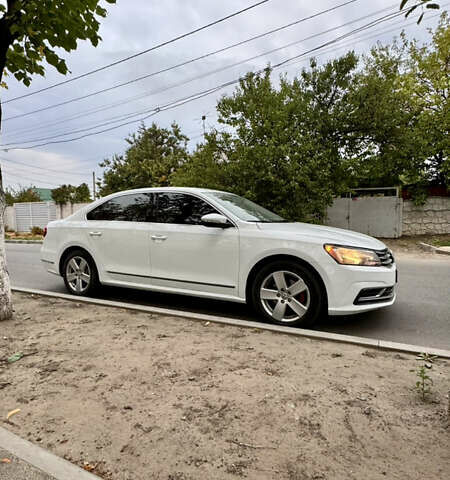 Фольксваген Пассат, объемом двигателя 1.8 л и пробегом 219 тыс. км за 12000 $, фото 3 на Automoto.ua