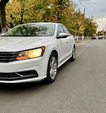 Фольксваген Пассат, объемом двигателя 1.8 л и пробегом 219 тыс. км за 12000 $, фото 5 на Automoto.ua