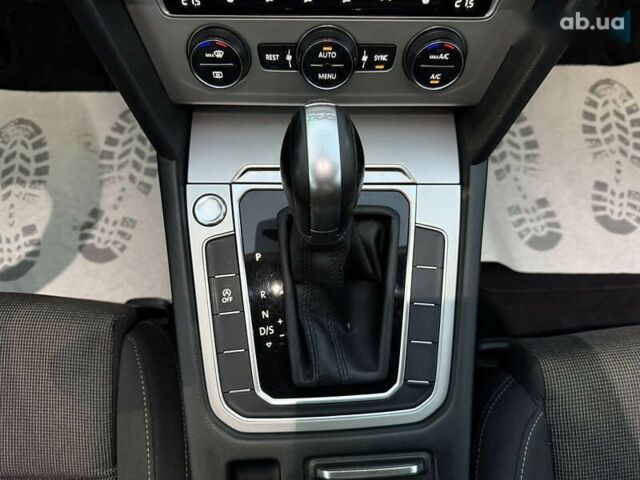 Фольксваген Пассат, объемом двигателя 2 л и пробегом 299 тыс. км за 14999 $, фото 18 на Automoto.ua