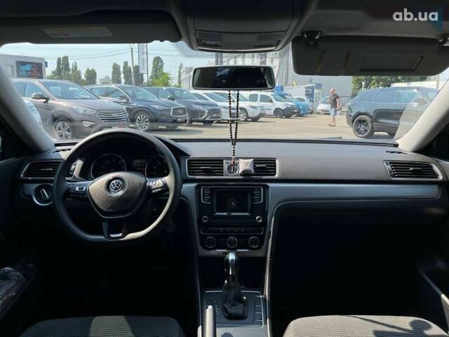 Фольксваген Пассат, об'ємом двигуна 1.8 л та пробігом 129 тис. км за 13490 $, фото 28 на Automoto.ua