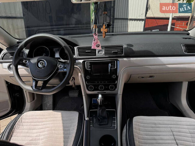 Фольксваген Пассат, объемом двигателя 1.8 л и пробегом 210 тыс. км за 11000 $, фото 17 на Automoto.ua