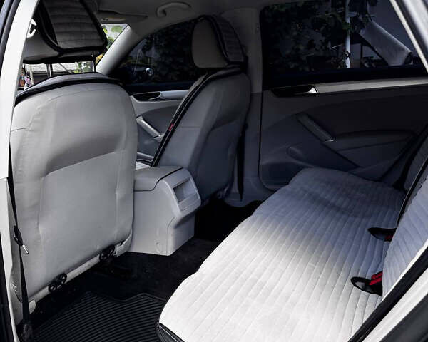 Фольксваген Пассат, объемом двигателя 1.8 л и пробегом 210 тыс. км за 11000 $, фото 10 на Automoto.ua