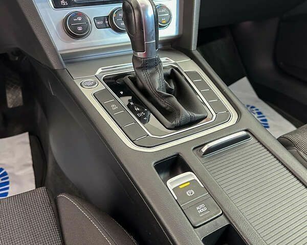 Фольксваген Пассат, объемом двигателя 2 л и пробегом 202 тыс. км за 15750 $, фото 19 на Automoto.ua