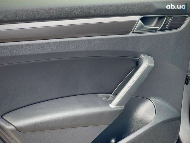 Фольксваген Пассат, объемом двигателя 1.8 л и пробегом 70 тыс. км за 17300 $, фото 21 на Automoto.ua