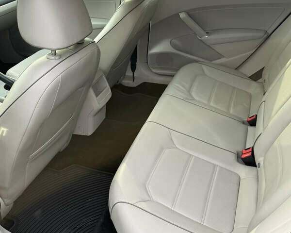 Фольксваген Пассат, об'ємом двигуна 1.8 л та пробігом 189 тис. км за 12800 $, фото 31 на Automoto.ua