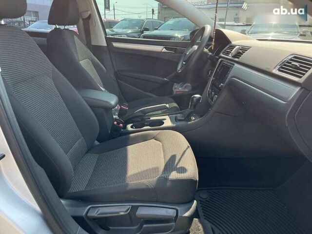 Фольксваген Пассат, об'ємом двигуна 1.8 л та пробігом 129 тис. км за 13490 $, фото 21 на Automoto.ua